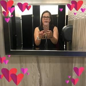 Meet your Posher, Olivia